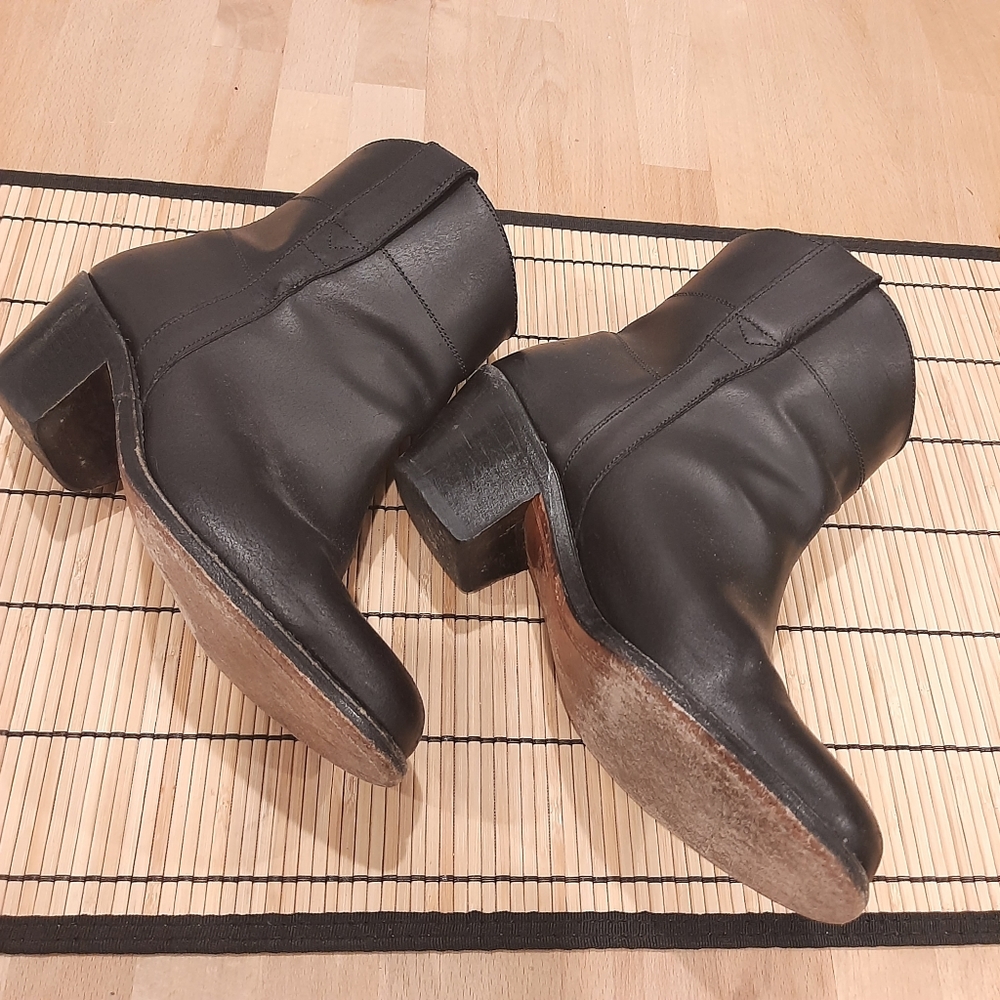 Handmade in Spain, Amsterdam Boutique  Shop Leather Booties, SZ 38